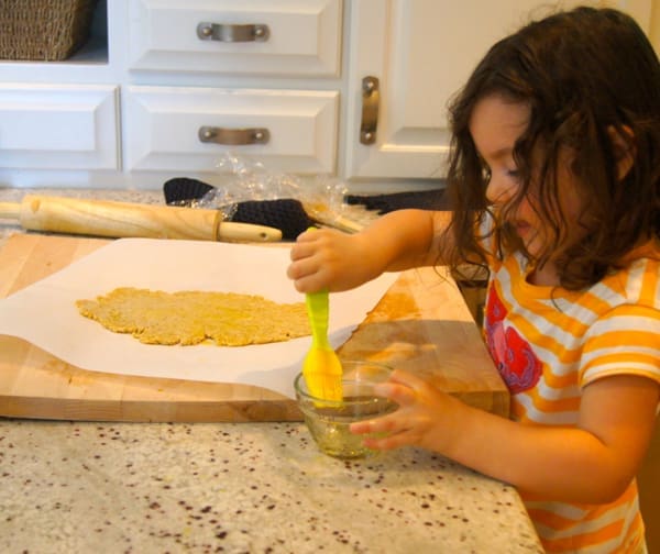 Simple Flatbread Pizzas | Twin Cities Familys Blog