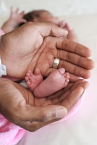 Private vs. Public: Sharing my Baby on Social Media | Twin Cities Familys Blog