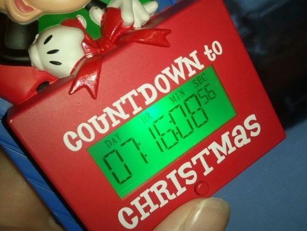 26 Non-Traditional Christmas Traditions | Twin Cities Familys Blog