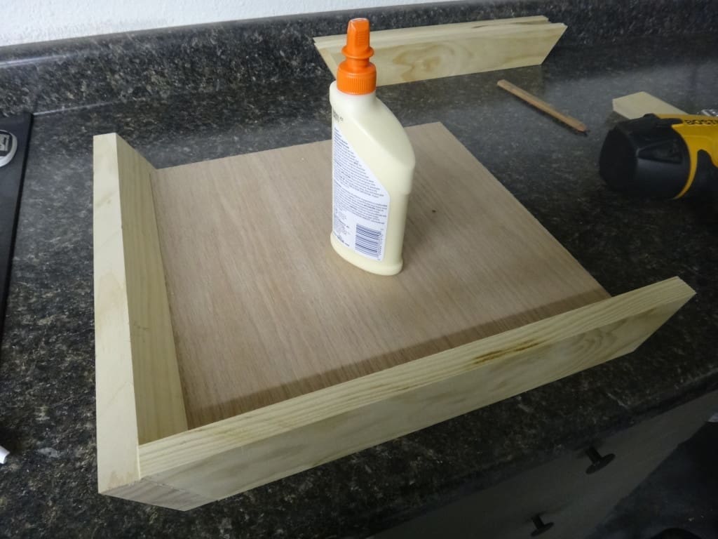 DIY Ottoman Serving Tray | Twin Cities Familys Blog