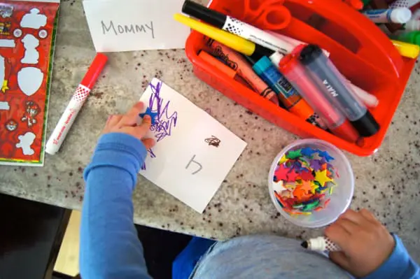 6 Simple, Fun Ways to Get Your Kiddos Involved in the Kitchen | Twin Cities Familys Blog