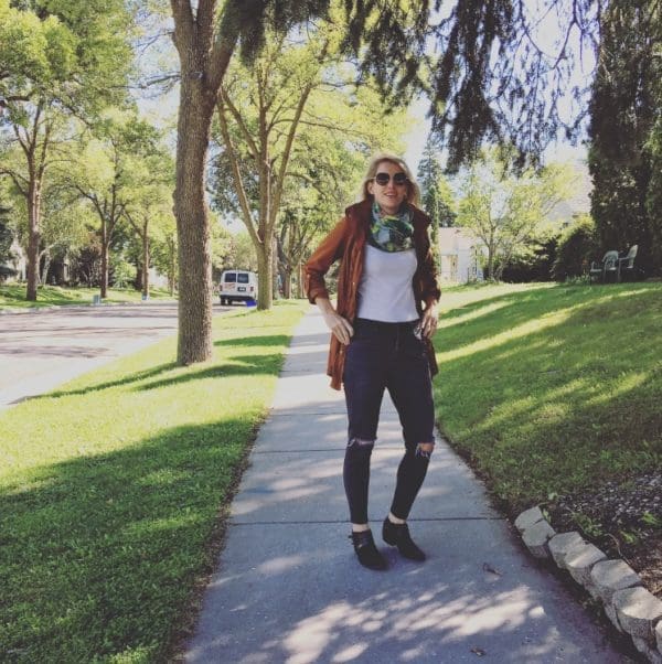An Argument for High-Waisted Jeans | Twin Cities Familys Blog