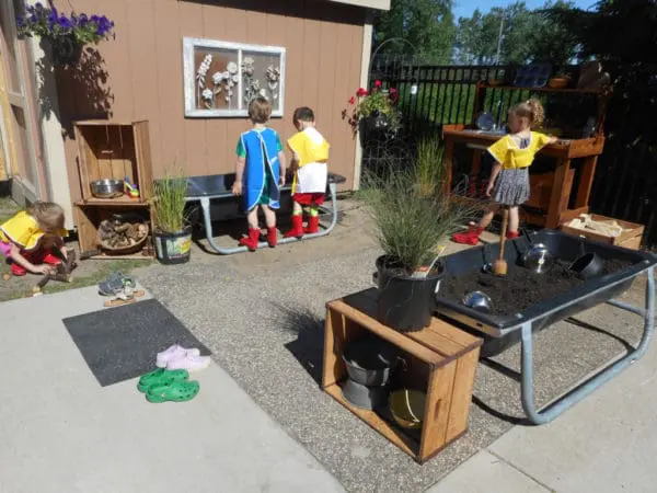 The Perks of Outdoor Play | Twin Cities Familys Blog