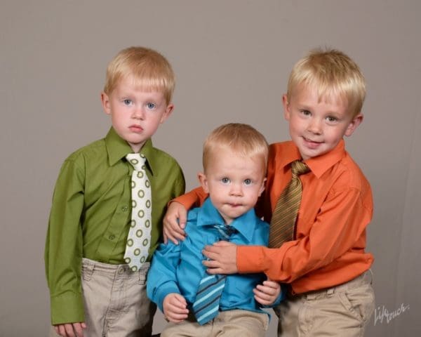 Awkward Family Photos: Loving the Imperfect | Twin Cities Familys Blog