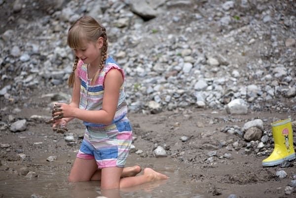 Mud Pies and Other Things That Terrify Me | Twin Cities Familys Blog