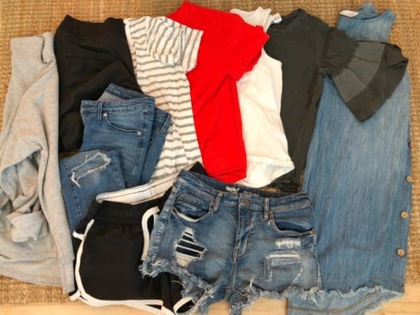 Capsule Wardrobes – What, Why, and How | Twin Cities Familys Blog