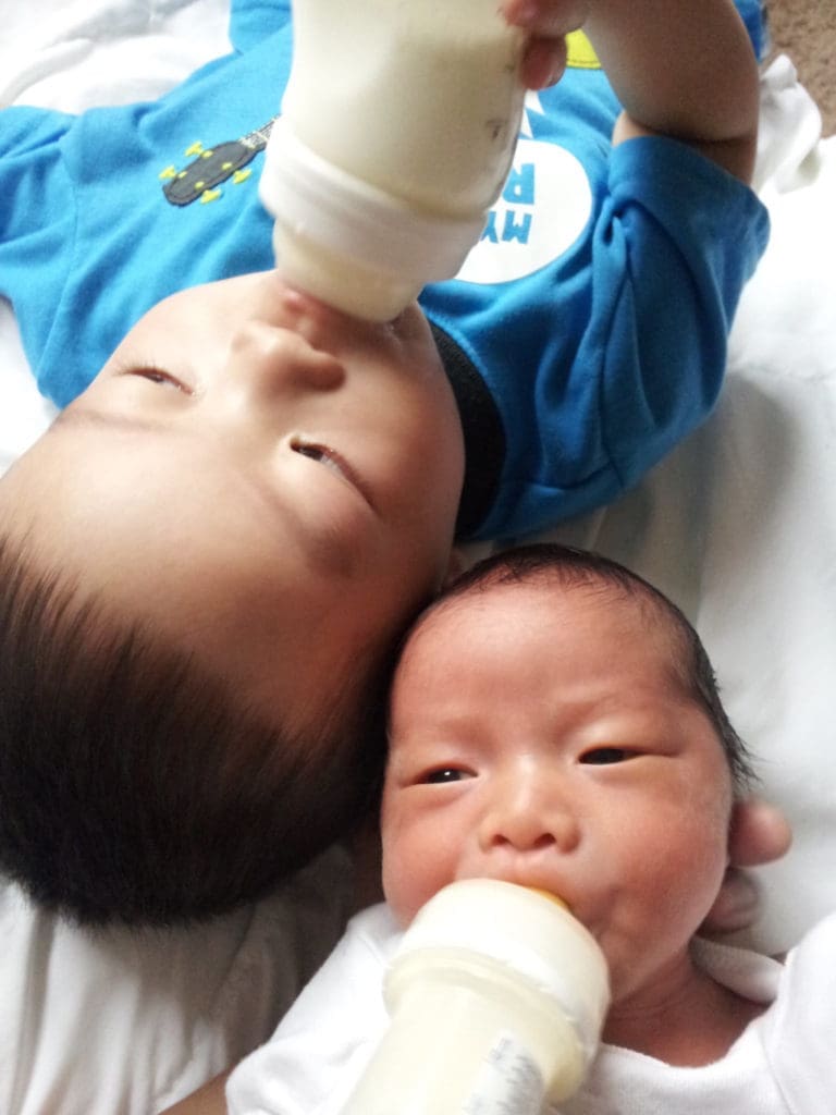 Double Duty when Breastfeeding | Twin Cities Familys Blog