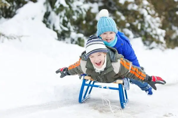 Getting Your Kids Outside: Winter Activity Ideas for the Tired Mom | Twin Cities Family