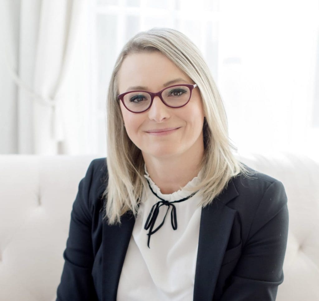 Aneta Mendoze - Women Helping Women