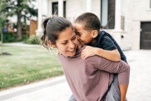 Happy parent and kid - the in-between parent