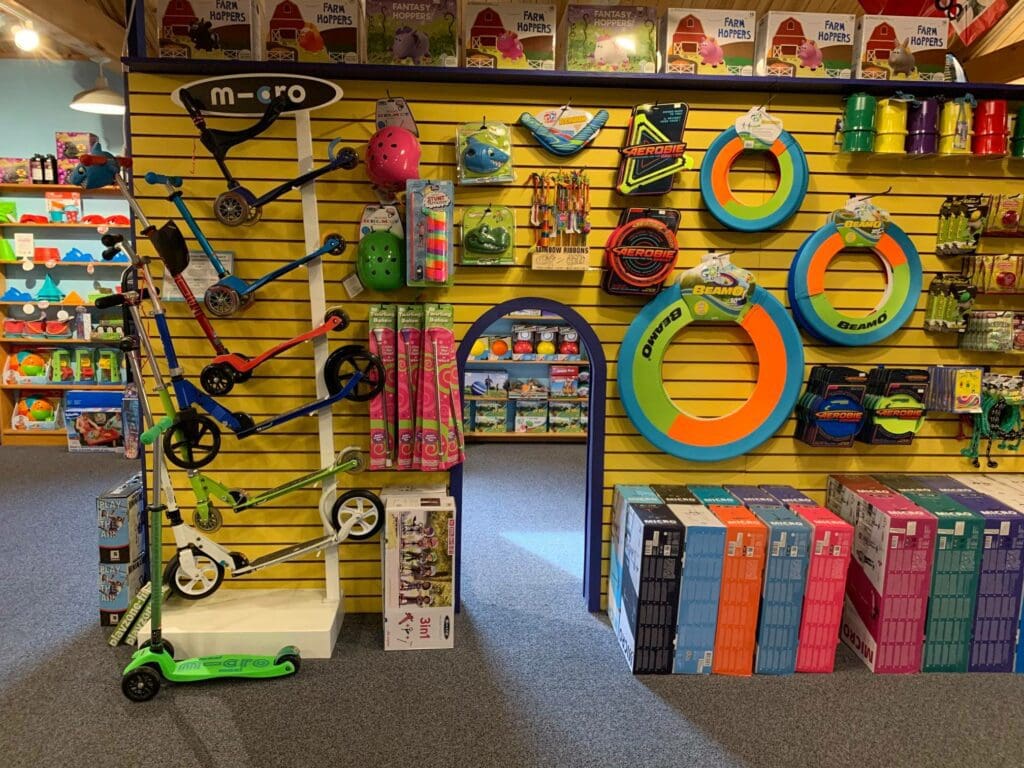 Lark Toys