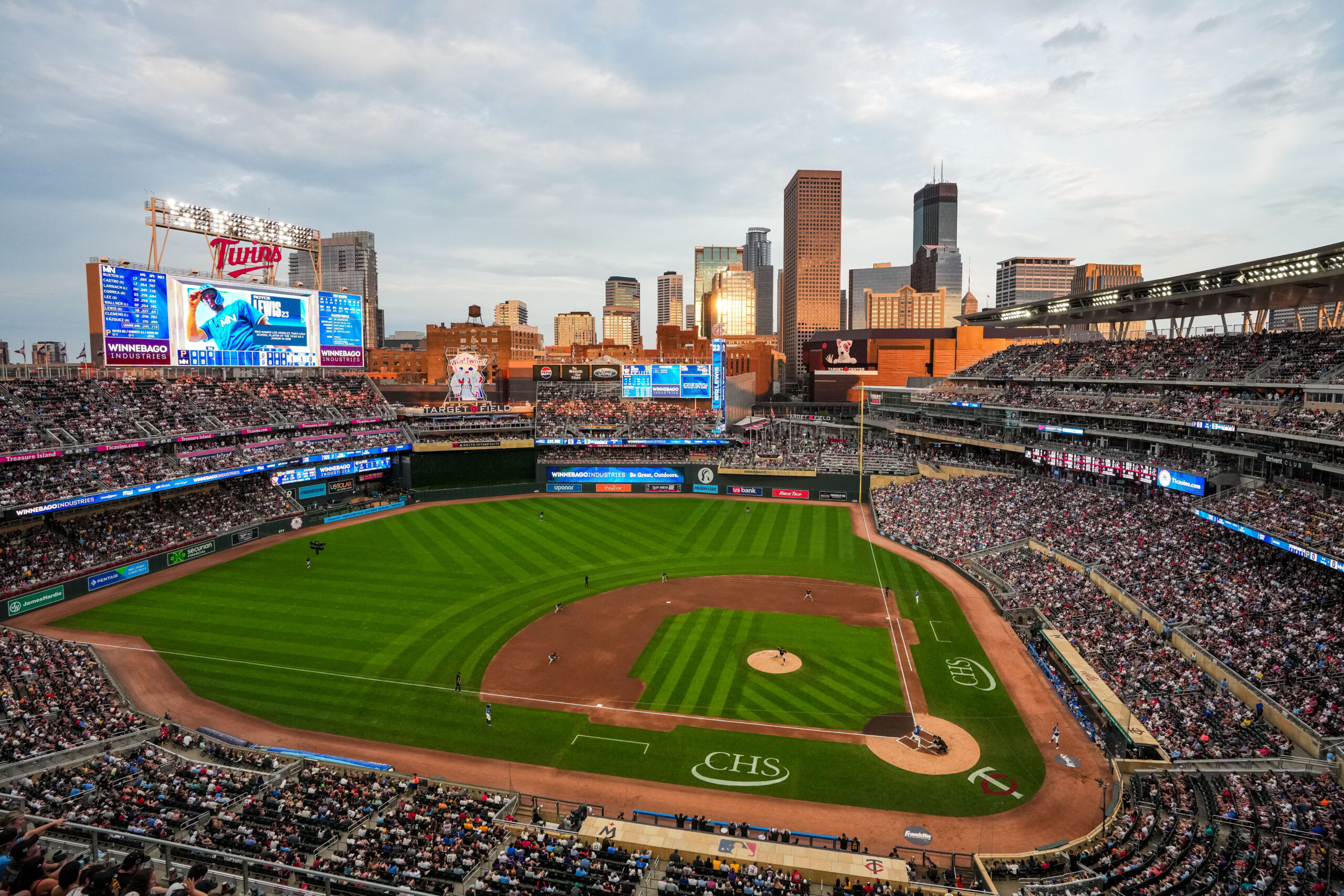 Minnesota Twins: Prince Night | Target Field