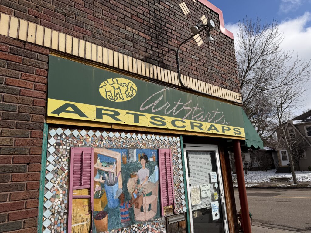 arts and crafts stores in the twin cities