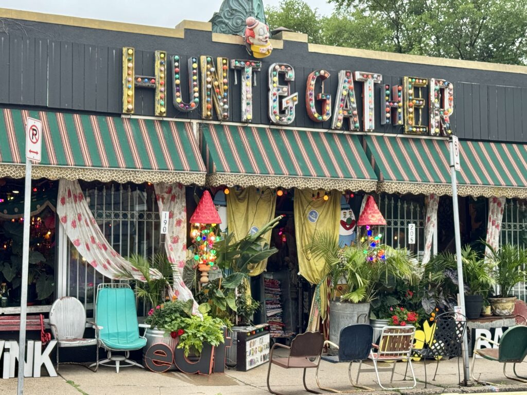 quirky places in the twin cities